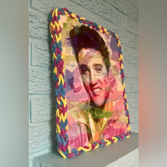 Elvis Presley Print - Upcycked - Backlit with Hand Drawn Reverse Image - Picture 2 of 10